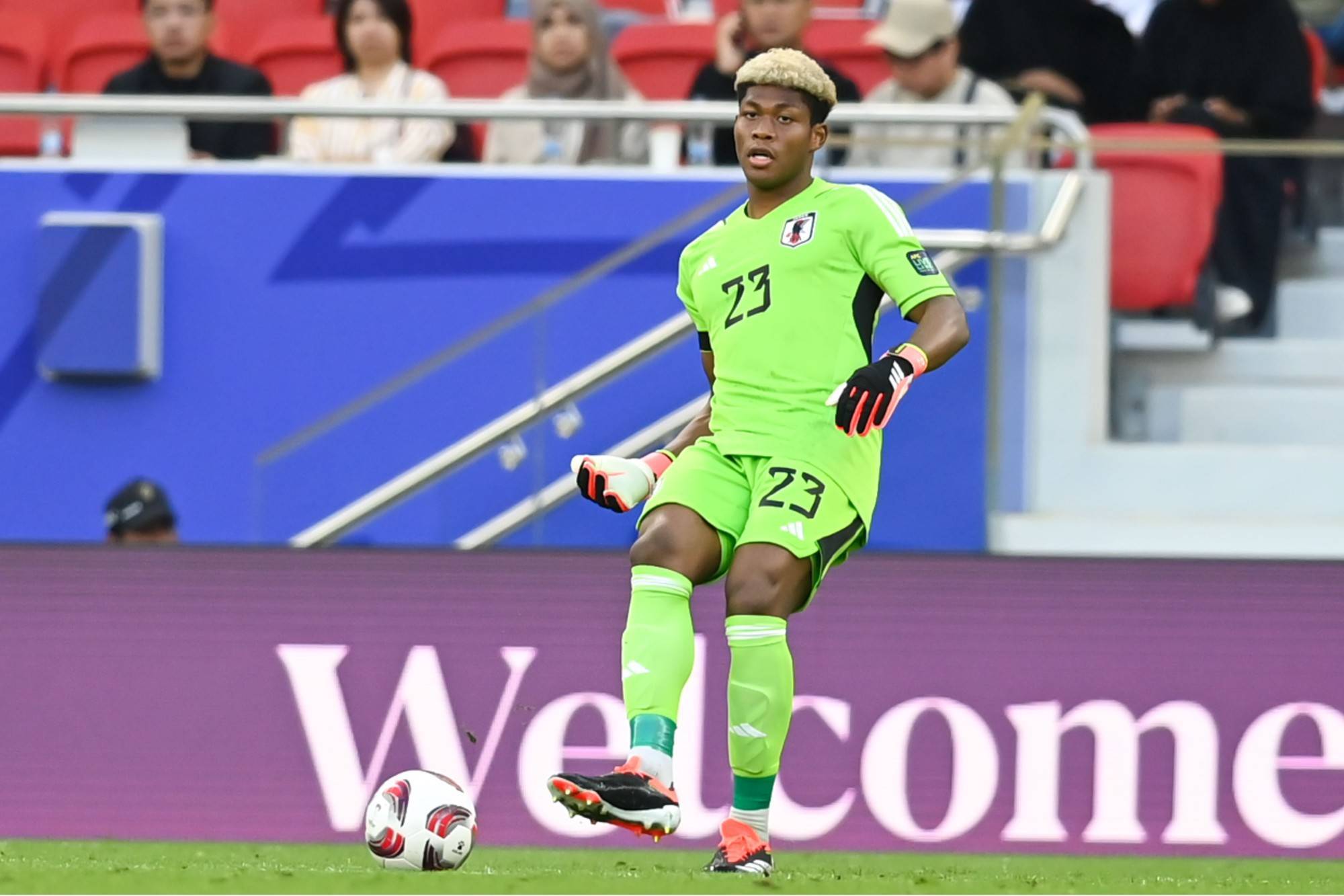 开云体育在线-关于沙尔克客场不敌，德甲保级前景堪忧的信息