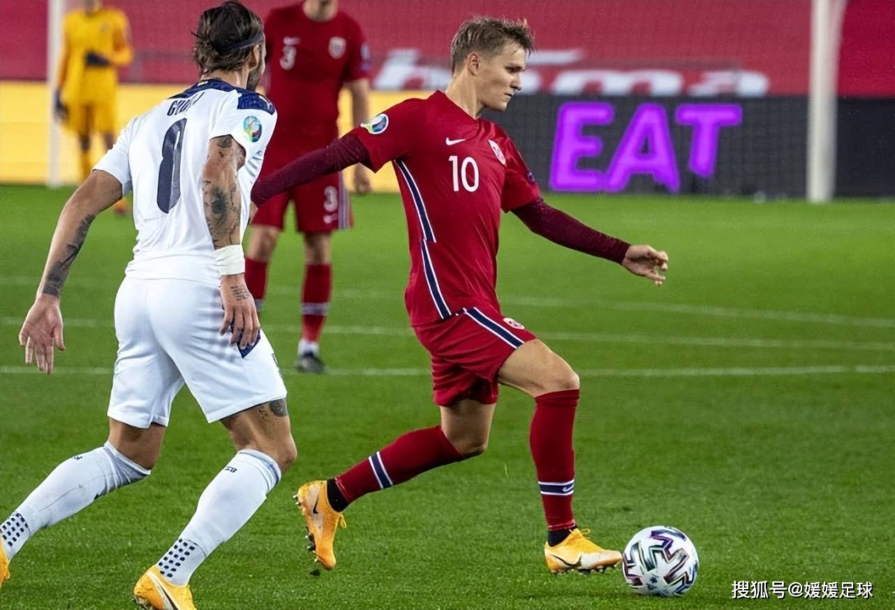 西班牙队在比赛中以-战胜挪威队