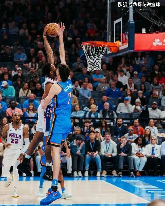 开云体育平台APP-京粤战唱响紧张战歌，胜负悬念让球迷们屏息以待！的简单介绍