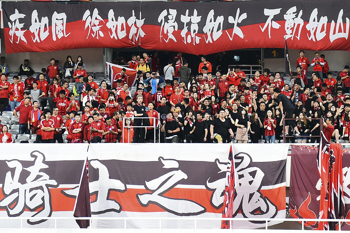 关于球场风暴!球队顽强拼搏掀起观赏狂潮的信息 关于球场风暴!球队顽强拼搏掀起观赏狂潮的信息