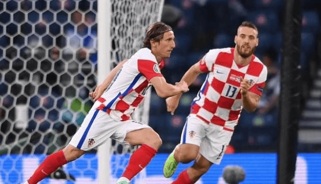 包含双线作战,西巴超联赛与欧国联齐头并进的词条 包含双线作战,西巴超联赛与欧国联齐头并进的词条