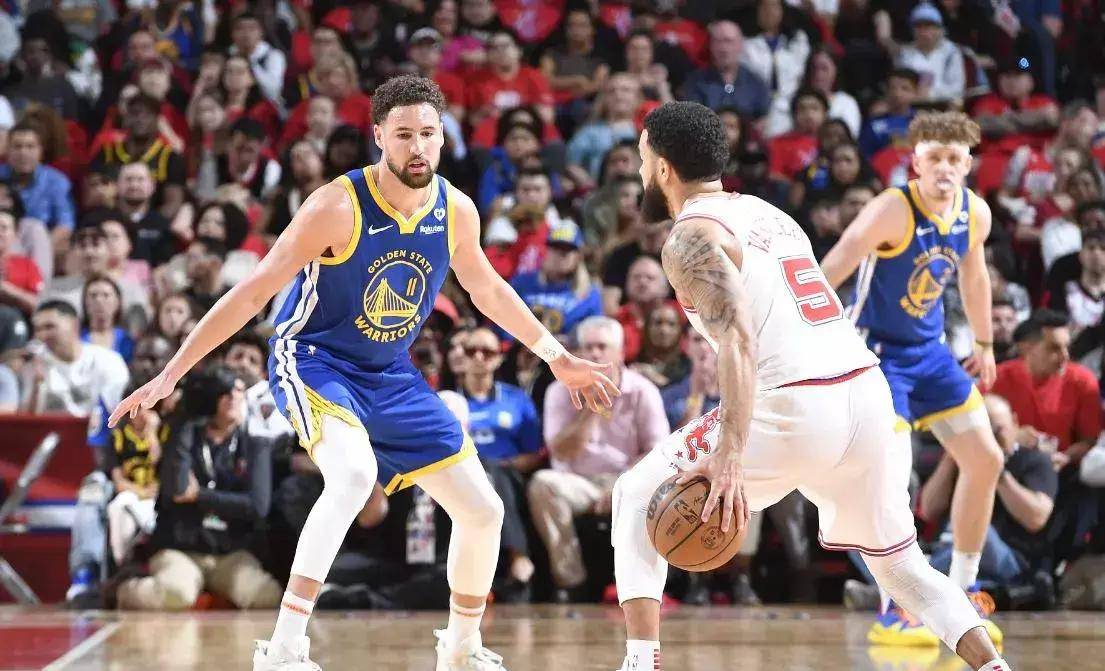 火箭队全队缺阵遭遇勇士队大胜