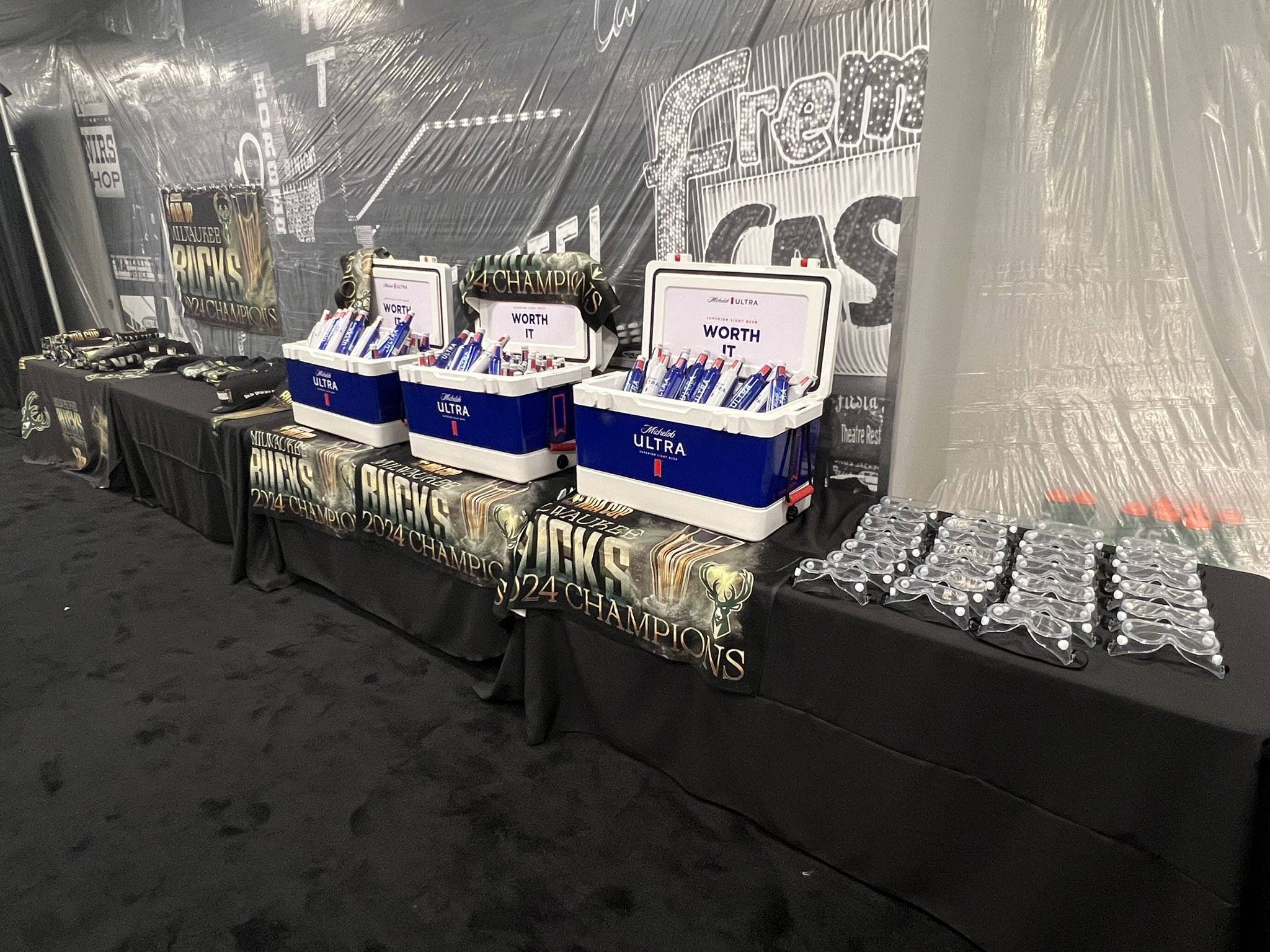 开云体育平台APP-包含雄鹿队雄心壮志，力争总冠军奖杯的词条