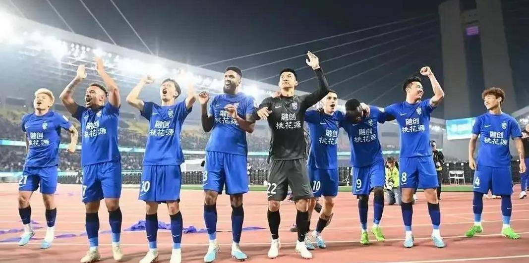 开云体育下载-关于队伍中人气最高的球员备战大赛，希望斩获胜利的信息