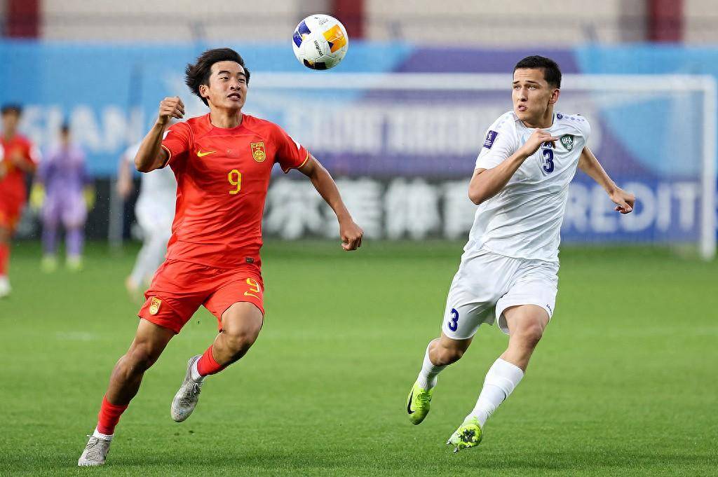 开云下载-亚洲足球盛事前夕，球队集结训练备战决胜战的简单介绍