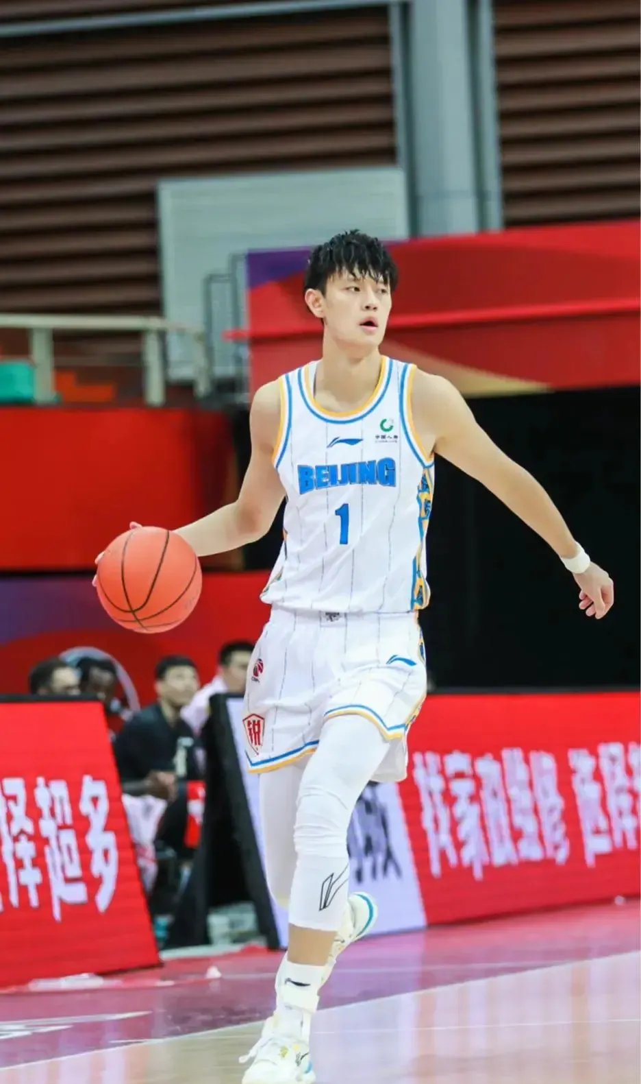 开云体育下载-卡昂力克雷恩，客场胜利增添士气的简单介绍