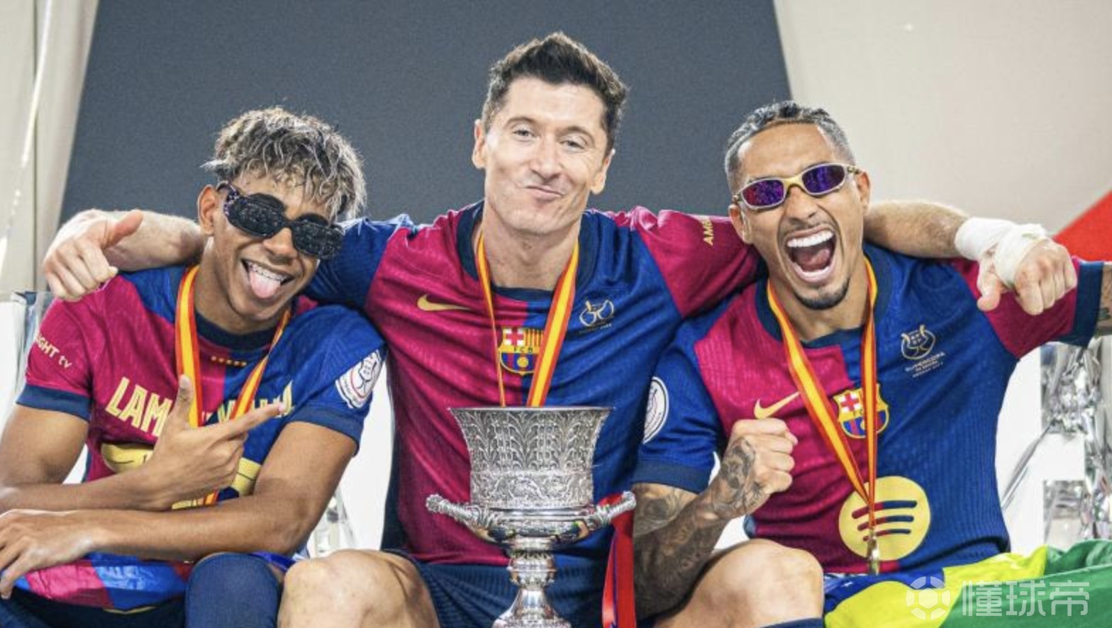 巴萨前锋频频破门,助球队连胜三场 巴萨前锋频频破门,助球队连胜三场