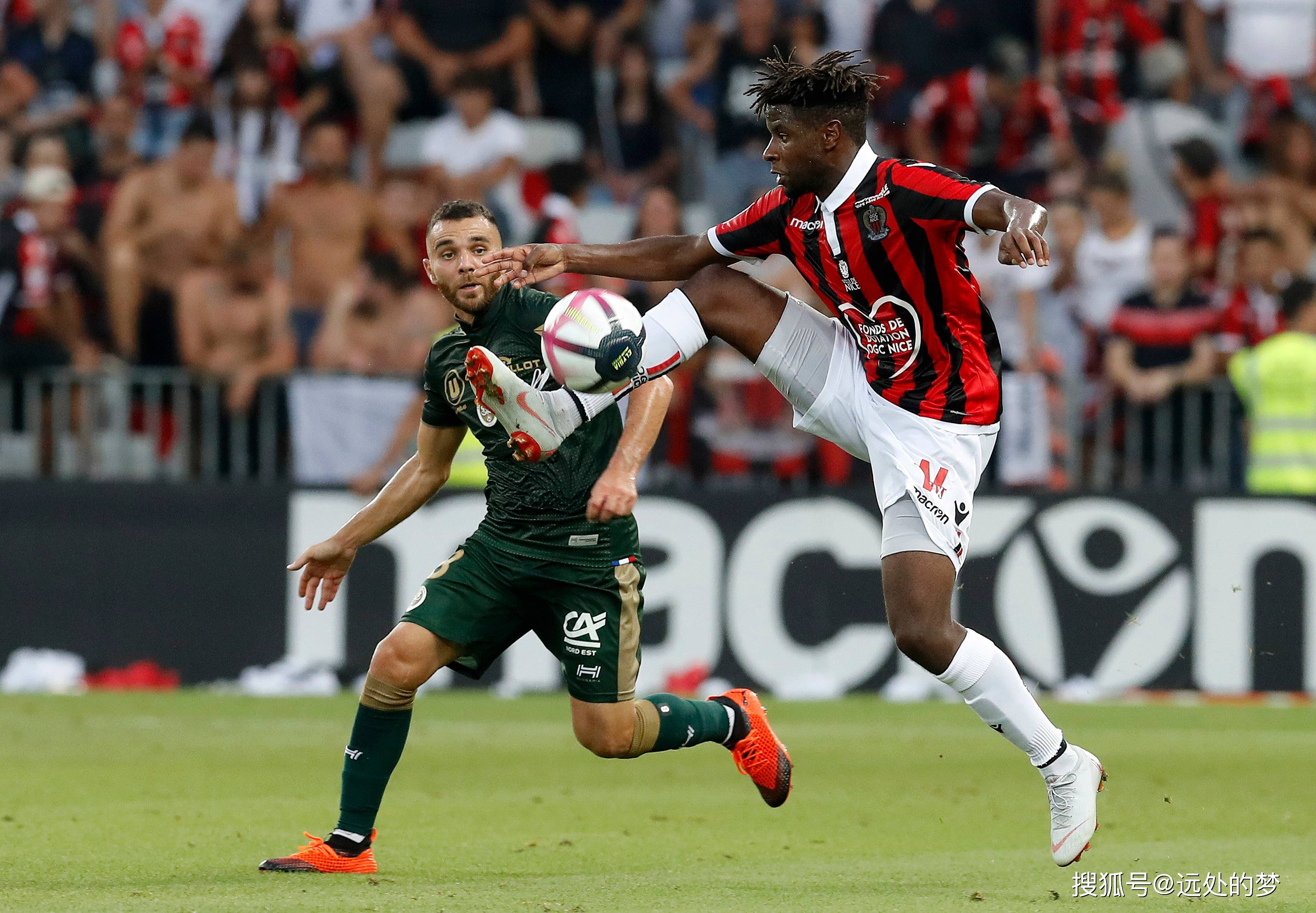 开云体育APP下载-摩纳哥足球队备战法国杯比赛，迎战强敌