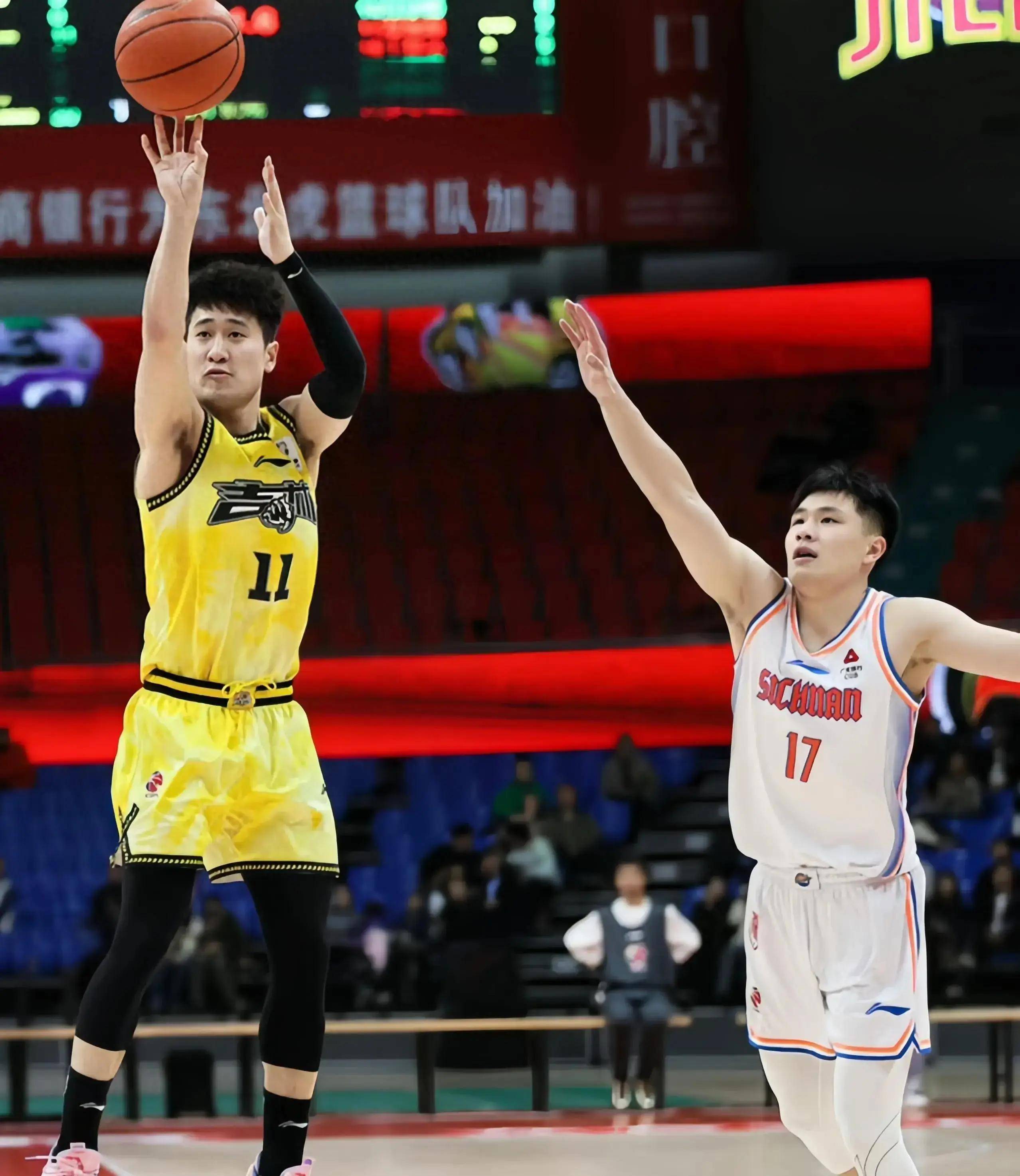 辽宁男篮不敌山西，延续波动表现的简单介绍