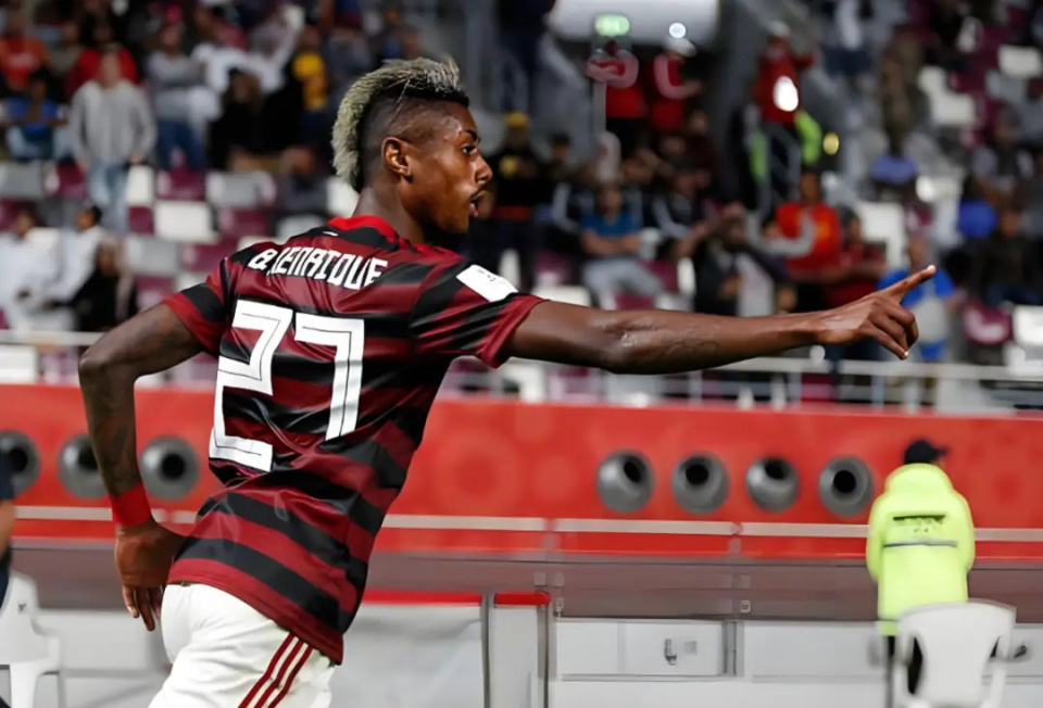 开云体育在线-包含乌拉圭小将因伤缺席南美解放者杯决赛的词条