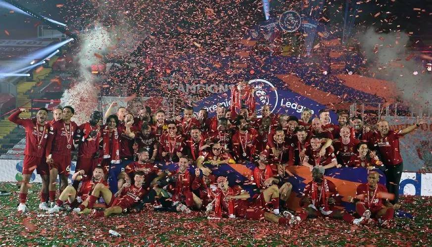 包含亚特兰大客场一球小胜，稳坐积分榜首位的词条