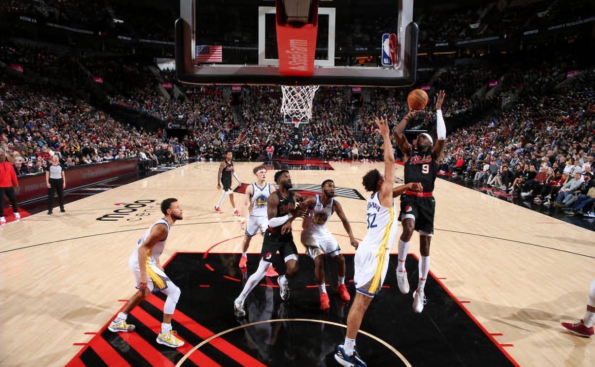 包含快船队取得对开拓者连胜,西部半决赛表现出色的词条 包含快船队取得对开拓者连胜,西部半决赛表现出色的词条