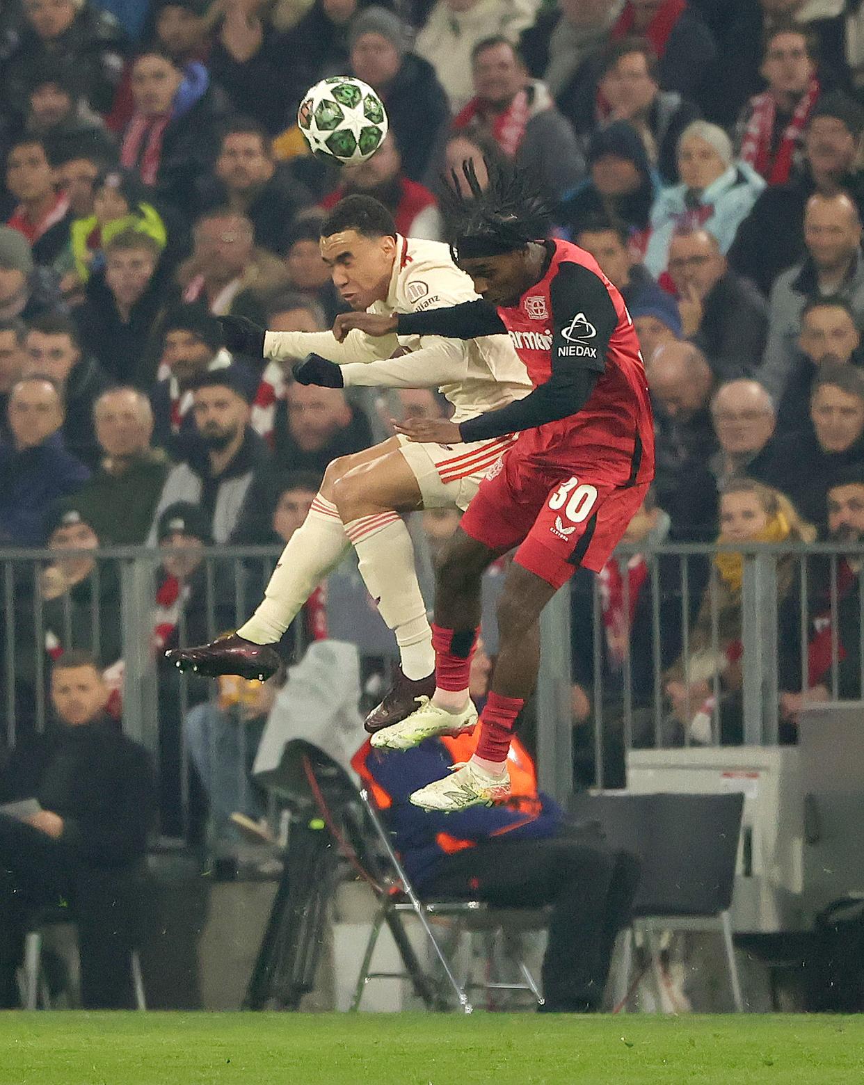 开云体育官网-包含勒沃库森队在比赛中夺得胜利迈向领军的词条