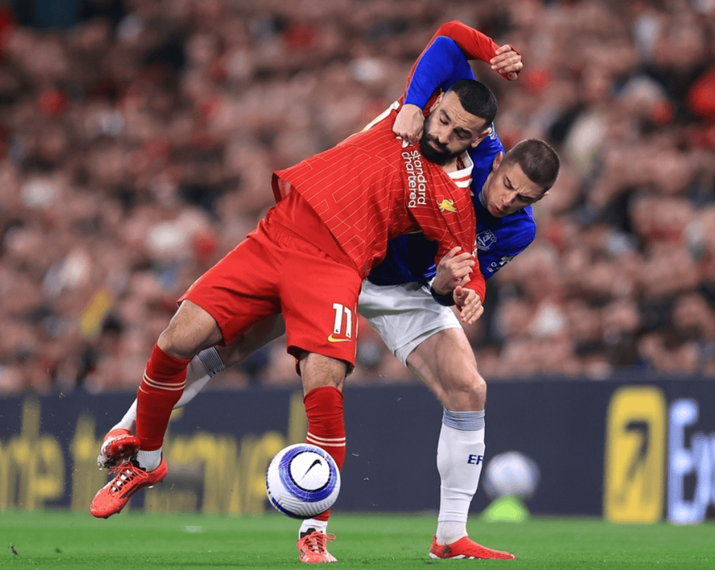 开云体育app-曼城完胜，英超领头羊轻松晋级