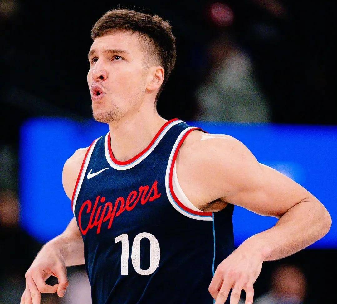 关于快船大胜子弹荣登常规赛第一的信息 关于快船大胜子弹荣登常规赛第一的信息