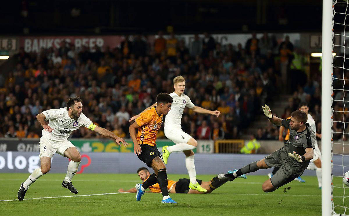 开云体育APP下载-狼队主场逆转阿斯顿维拉，保级形势稍显乐观的简单介绍