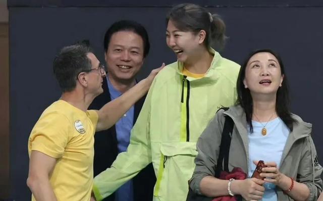 开云体育平台APP-龙队后卫成为赛场焦点,突破瓶颈