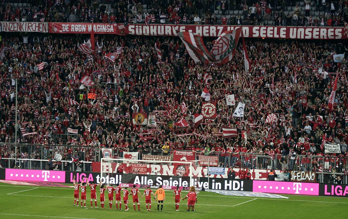 开云体育入口-世界级足球赛事中球队实力对比