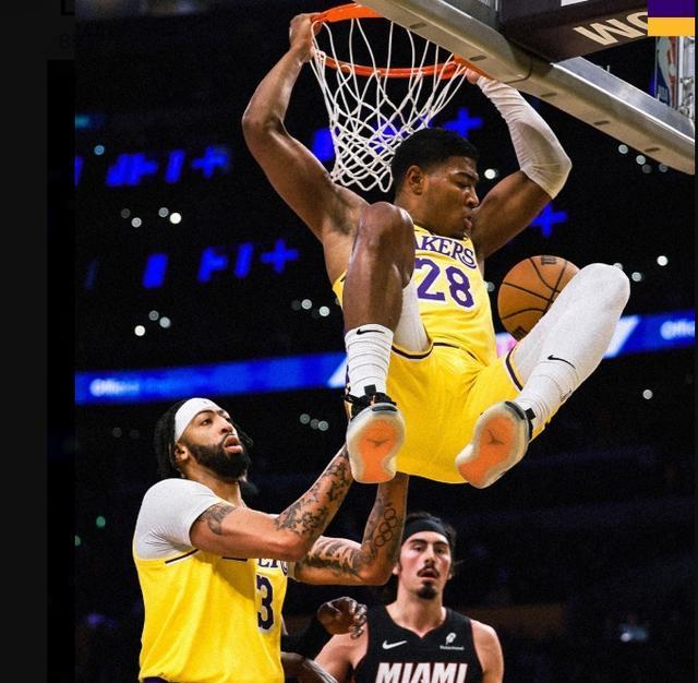 开云体育-球星诠释颠覆，赛场表现炽热的简单介绍