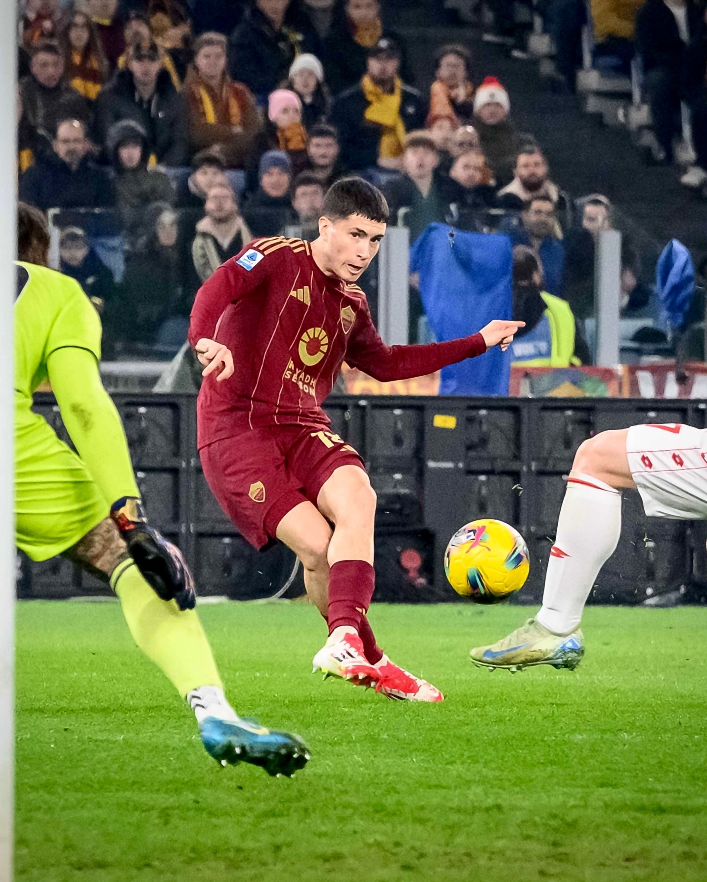 关于罗马客场险胜佛罗伦萨，保持胜利势头的信息