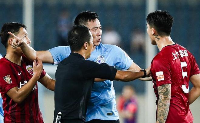 开云体育登录-包含法国后防稳固有力，堪称团队屏障的词条