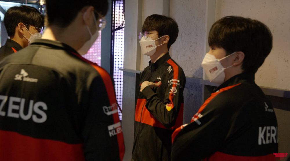 GEN险胜TL,Lehends操刀奇招英雄翻盘半决赛3:0(柏林) GEN险胜TL,Lehends操刀奇招英雄翻盘半决赛3:0(柏林)