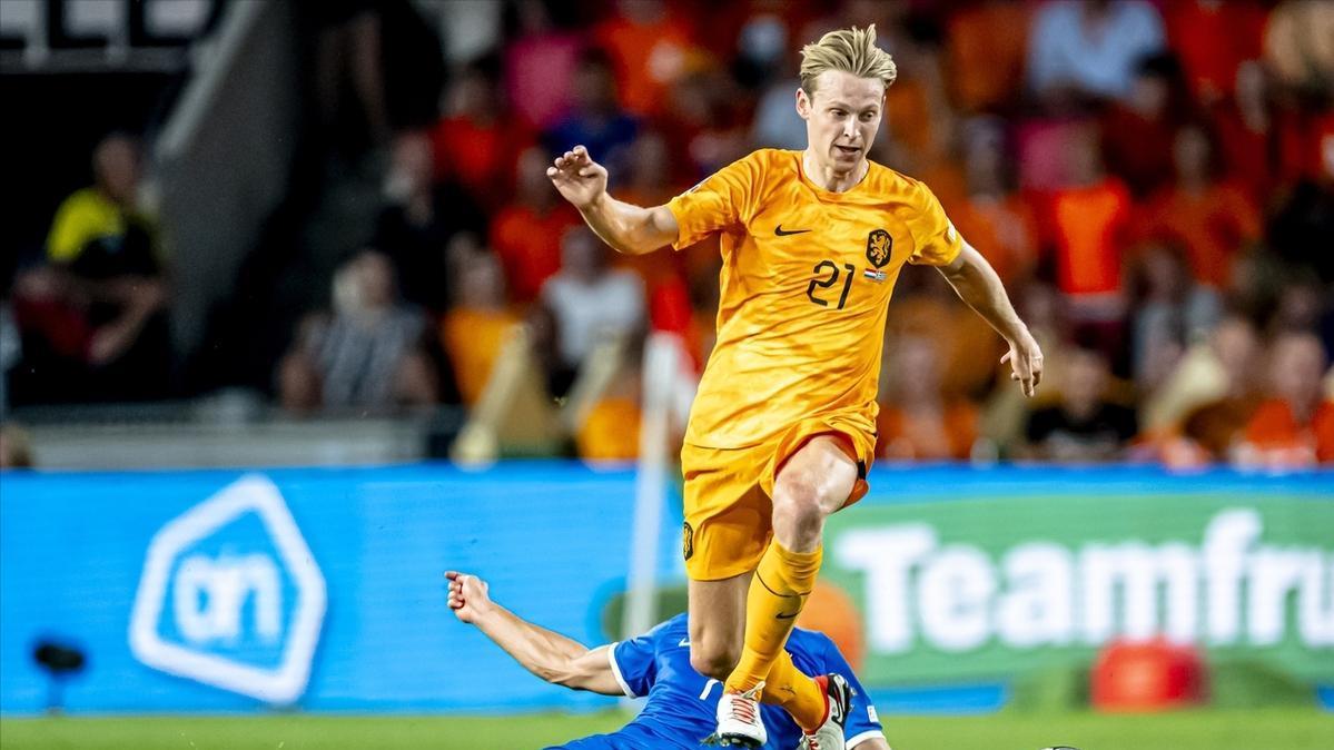 开云体育app-巴萨祭出高薪挖角计划，斥重金引援强化中场实力的简单介绍