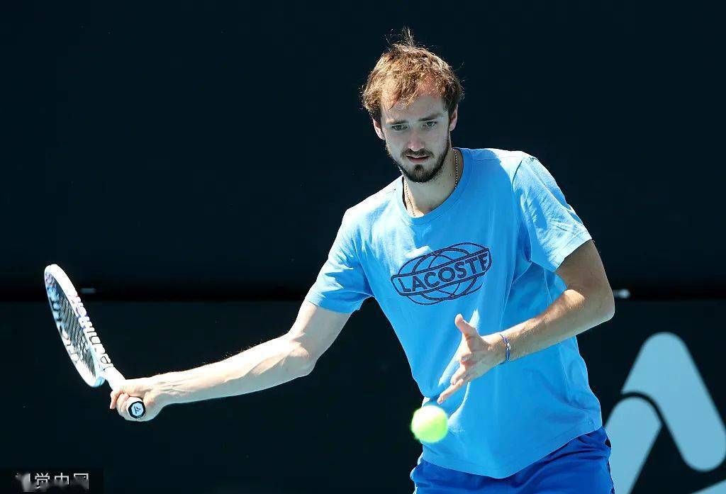 开云平台-年终总决赛逆转联合杯，梅德韦杰夫扛起全队