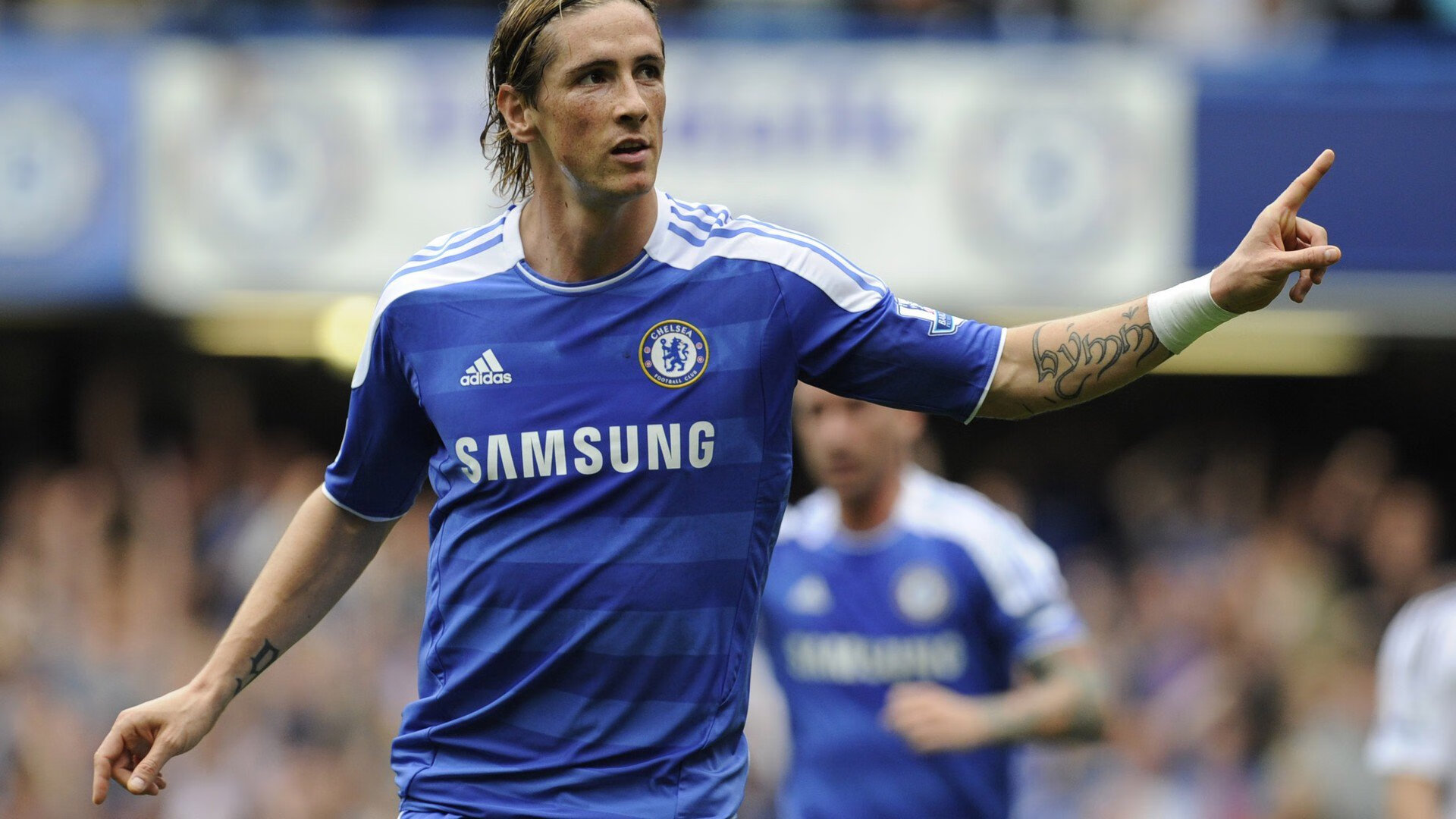 秘鲁巅峰对决土耳其，巴斯托尼在美加墨世界杯接管比赛