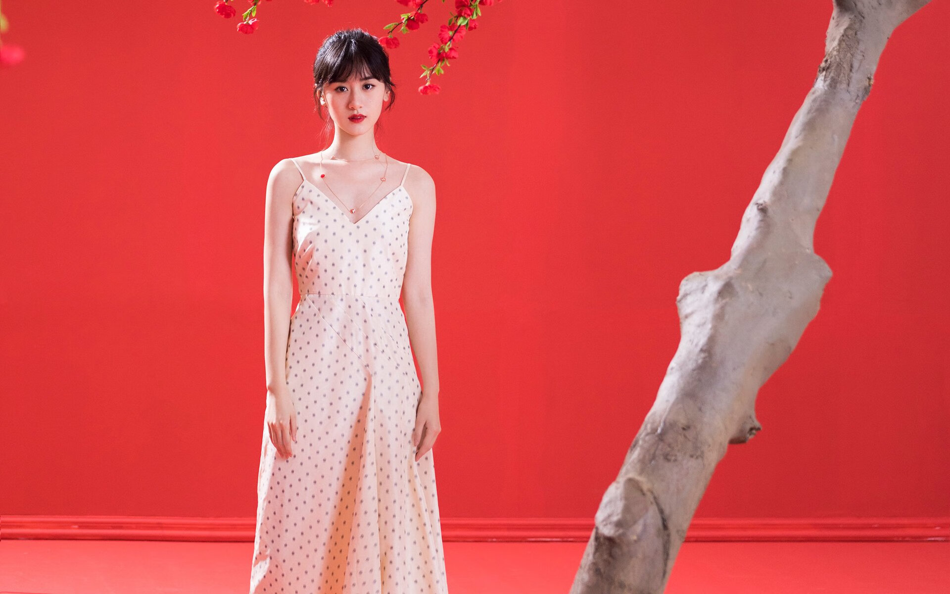 开云体育-跨越太平洋的篮球对话，快船强势晋级背后的约基奇式压制哲学